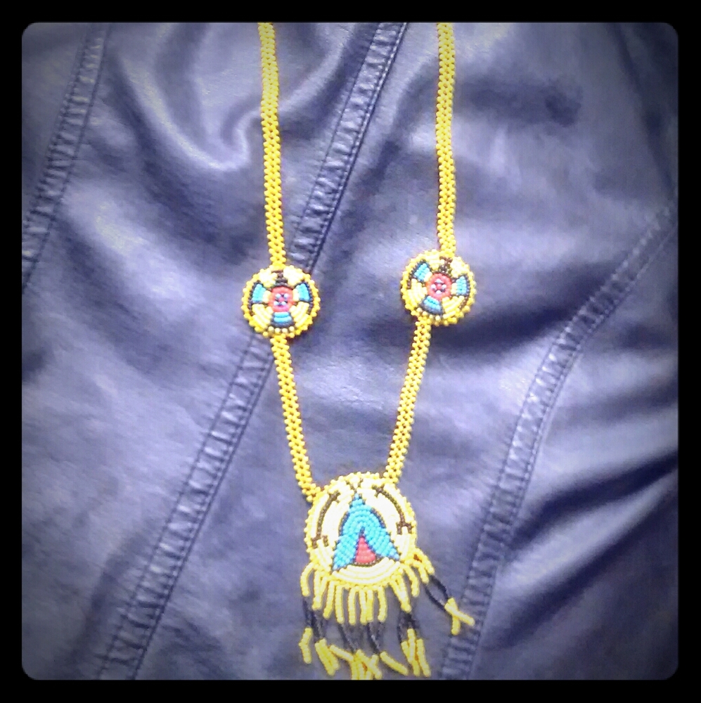 Vintage Native American Beaded Medallion Necklace